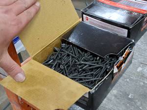 lot 504 image: Lot of (1 Box) Grip Rite Drywall Screws #8x2