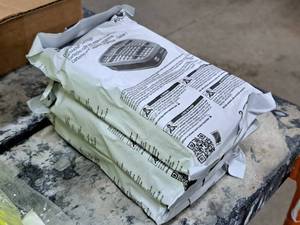 lot 530 image: Lot of (3) 3M Replacement Organic Vapor Respirator Cartridges 6001