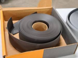 lot 544 image: Lot of (1 Partial Roll) 4 Rubber Wall Base
