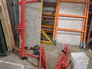 lot 628 image: Drywall Lift