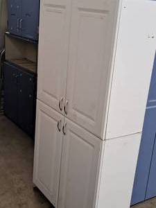 lot 649 image: Storage Cabinet 4-door