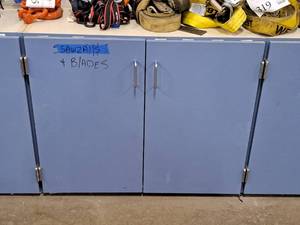 lot 653 image: Storage Cabinet 2-door