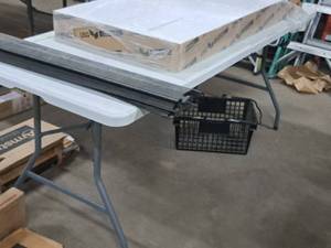lot 671 image: 71 Plastic Top  Metal Folding Table