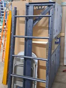 lot 699 image: Lot of (4) Scaffolding Parts - (2) Uprights, (2) Beams