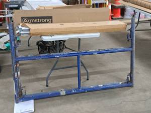 lot 737 image: Lot of (2) Scaffolding Parts 3x5