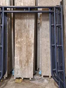 lot 747 image: Lot of (3) Scaffolding Parts 51x67