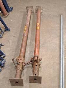 lot 805 image: Lot of (2) 510-12 Wall Braces