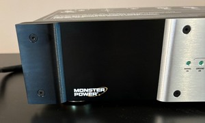 Monster Power HTS 2500 MKII Home Theater Reference Power Center