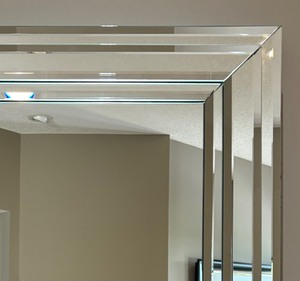 Beautiful Decorative Wall Mirror