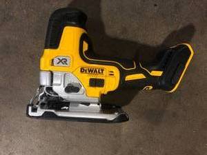 DEWALT 20V MAX XR Cordless Barrel Grip Jigsaw (Tool Only)  Customer Returns See Pictures