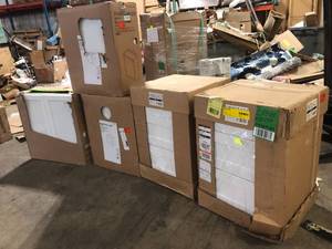 Lot of Assorted Kitchen Cabinets Various Models and Conditions    Customer Returns See Pictures