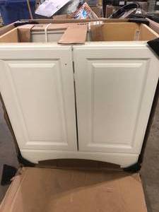 Glacier Bay 31 in. W x 19 in. D x 35 in. H Single Sink Freestanding Bath Vanity in White with White Cultured Marble Top    Customer Returns See Pictures