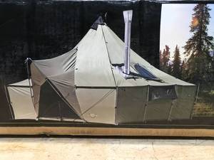 Cabelas Ultimate Alaknak 10x10 Tent