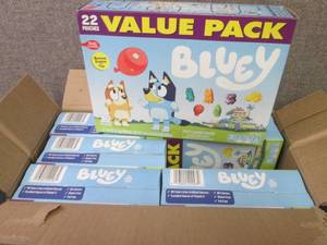 6- 22 ct Bluey Fruit Snacks...
