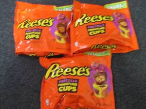 3- 9.9 oz Reeses Pretzel Miniature...