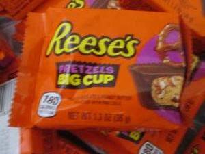 12- 1.3 oz Reeses Pretzel Big Cups...
