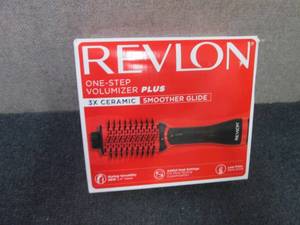 Revlon One Step Volumizer...
