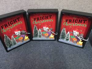 3 Fright Christmas Dcor...
