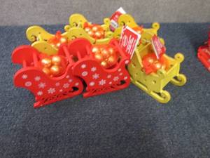6 Candy Filled Sleighs...