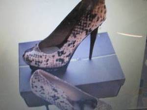 NIB Bonnibel Faux Snakeskin Stilett...