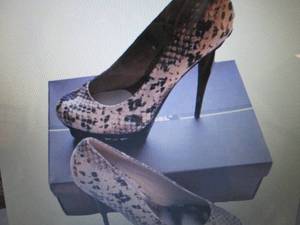 NIB Bonnibel Faux Snakeskin Stilett...