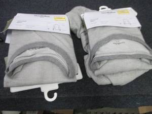4 Medium Goodfellow Thermal Shirts...