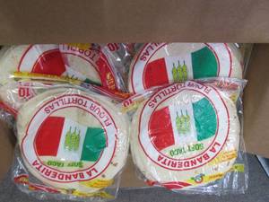 12- 10 ct LaBanderita Soft Flour To...
