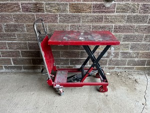 ULINE Lift table