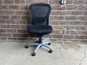 Black Mesh Office Chair