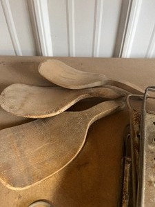 lot 19 image: Food Graders and wood Utencils