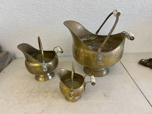 lot 56 image: Unique Lions Head Copper & Brass Coal Scuttles