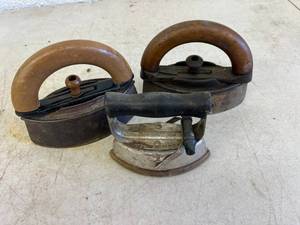 lot 93 image: Sad Irons