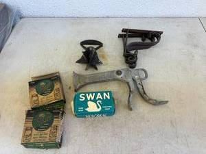 lot 117 image: Mixed Vintage Lot