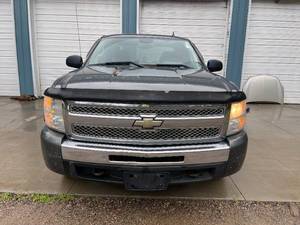 2011 Chevy Silverado 1500 LT 4x4 with 133,000 miles