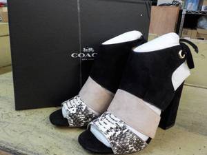 Coach size 6B Minetta Land SnakeSuede Black and White Sandals