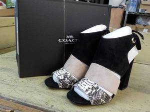 Coach size 6B Minetta Land SnakeSuede Black and White Sandals