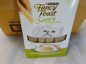 30 x 4 packs Natural Chicken in a Demi Glaze Purina Fancy Feast Savory Cat Treats retail $3 each