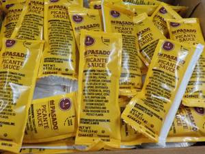 2 x 200 ct Boxes Pasado Picante Sauce single serve packets
