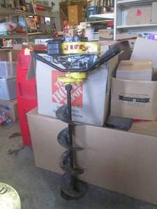 lot 1 image: (EW7) Jiffy Model 31 Ice Auger - Seller Says Works