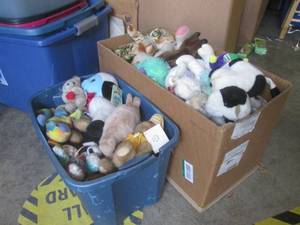 lot 16 image: (CSB) Box and Tote Full of Assorted Stuffed Animals