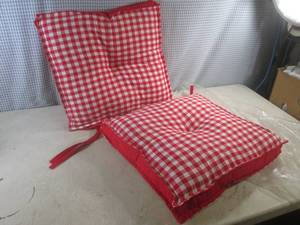 lot 112 image: (EW2) Chair Cushions...