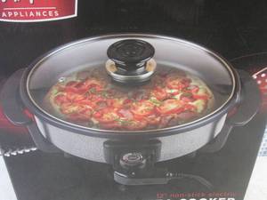 lot 115 image: (D-3) Parini 12 Non-Stick Electric Pizza Cooker - New