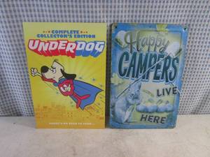 lot 137 image: (EC1) Under Dog and Happy Campers Tin Signs Approx 8 x 12