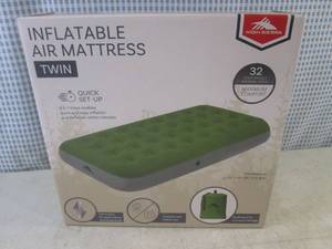 lot 147 image: (D-3) High Sierra Inflatable Air Mattress Twin Size - New