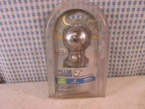 lot 155 image: (H-1) Reese 2 Stainless Steel Hitch Ball