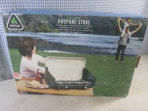lot 169 image: (EW5) Greatland Twin-Burner Propane Stove