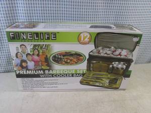 lot 195 image: (BSB) Fineline 12pc Premium Barbeque Set with Cooler Bag