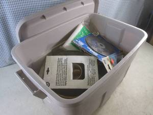 lot 315 image: (F-2) 13.5 Gallon Tote with Lid Full of Misc Harware