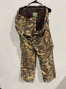 lot 54 image: Cabelas Camo Pants