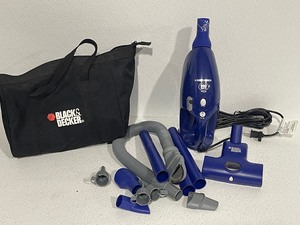 lot 70 image: Black & Decker Hand Vac